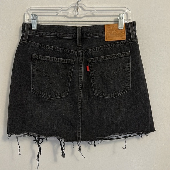 Levi’s 501 Black Cut-Off Mini Skirt - Picture 2 of 4